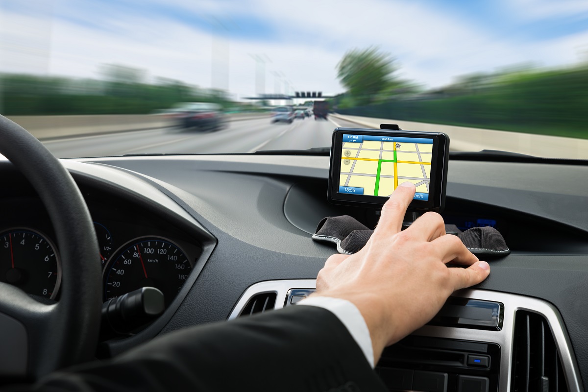Tips memasang GPS mobil